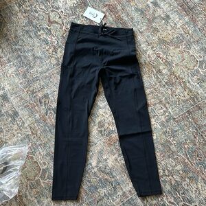 NWT Women’s Zyia black pocket drawstring luxe 7/8 leggings